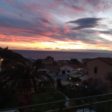 Apartamento La casa del sole Pomonte Exterior foto